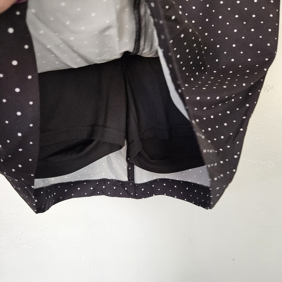 Izod NWT Women's 10 Golf Skort Black White Polka Dots Athletic Skort Athleisure - Picture 4 of 9